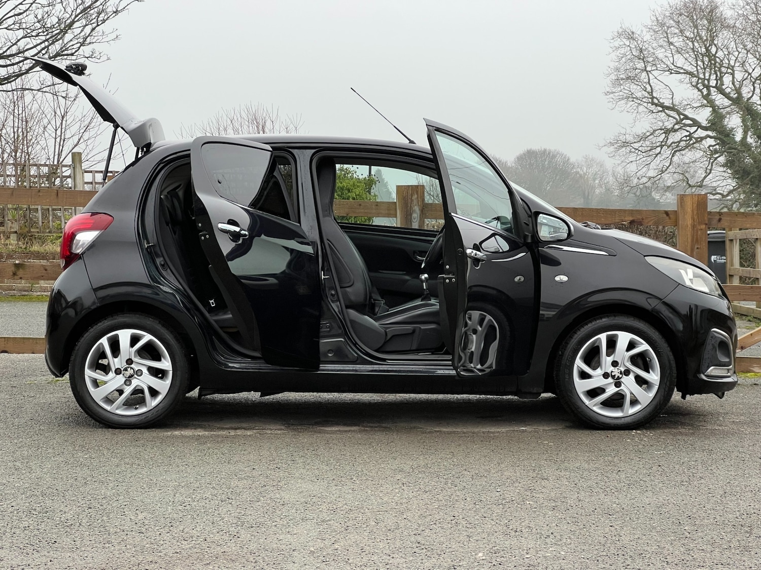 Used Peugeot 108 2015 for sale - 77349707: Photo 4