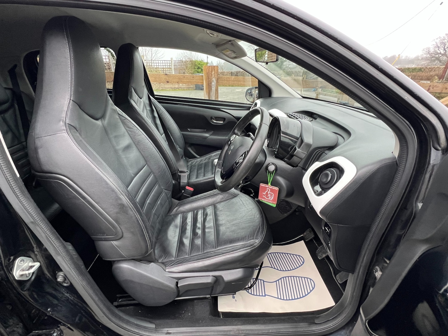 Used Peugeot 108 2015 for sale - 77349707: Photo 6