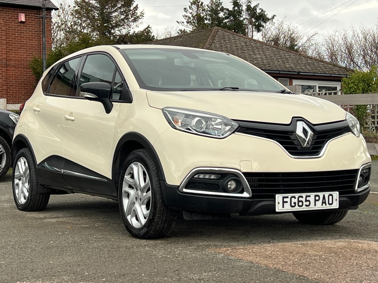 Used Renault Captur 2015 for sale - 76696257: Photo 18