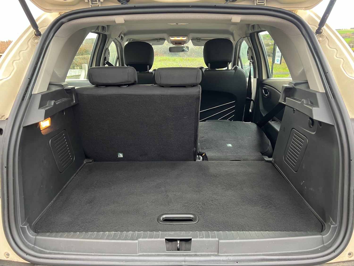 Used Renault Captur 2015 for sale - 76696257: Photo 19