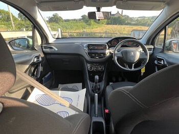 Used Peugeot 208 2012 for sale - 78938175: Photo