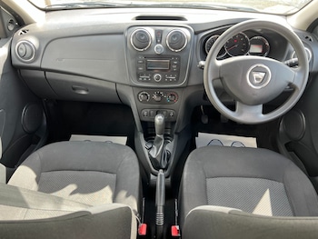 Used Dacia Sandero 2014 for sale - 77417943: Photo