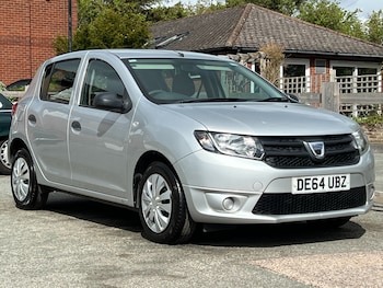 Used Dacia Sandero 2014 for sale - 77417943: Photo
