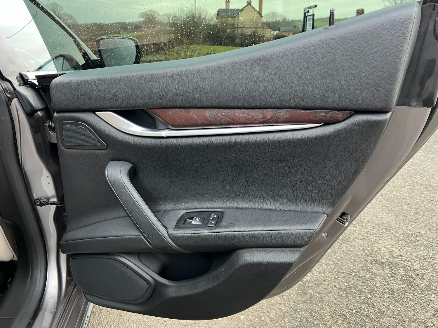 Used Maserati Ghibli 2016 for sale - 77283527: Photo 37