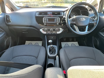 Used Kia Rio 2015 for sale - 76542627: Photo