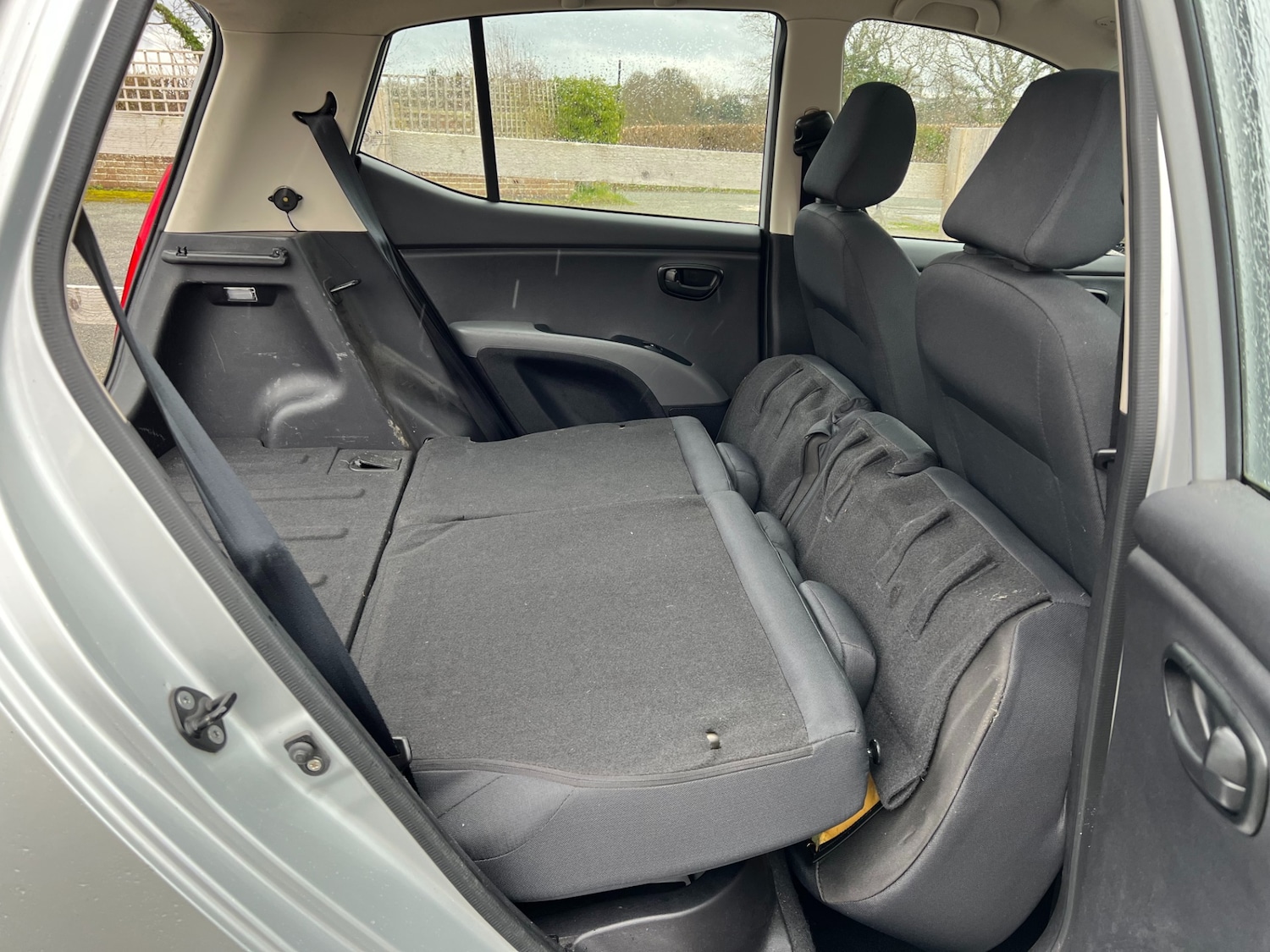 Used Hyundai i10 2010 for sale - 77676856: Photo 15