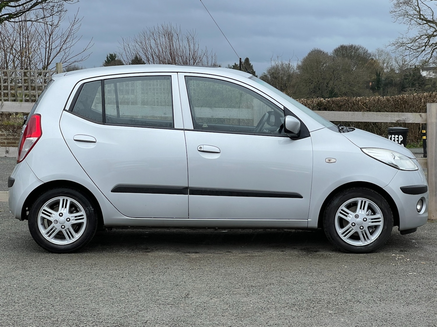 Used Hyundai i10 2010 for sale - 77676856: Photo 8