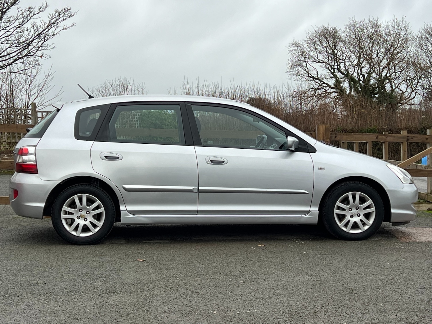 Used Honda Civic 2004 for sale - 76808373: Photo 26