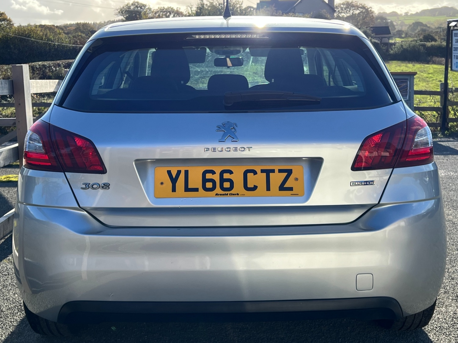 Used Peugeot 308 2017 for sale - 76381882: Photo 8