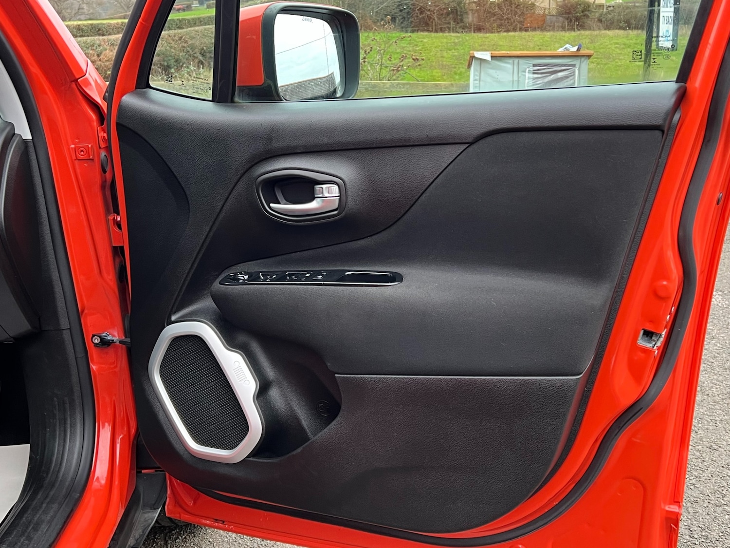 Used Jeep Renegade 2018 for sale - 76979263: Photo 30