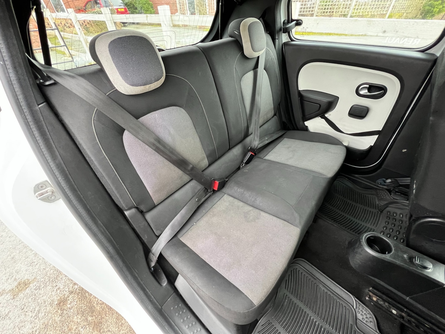 Used Renault Twingo 2015 for sale - 77581180: Photo 20