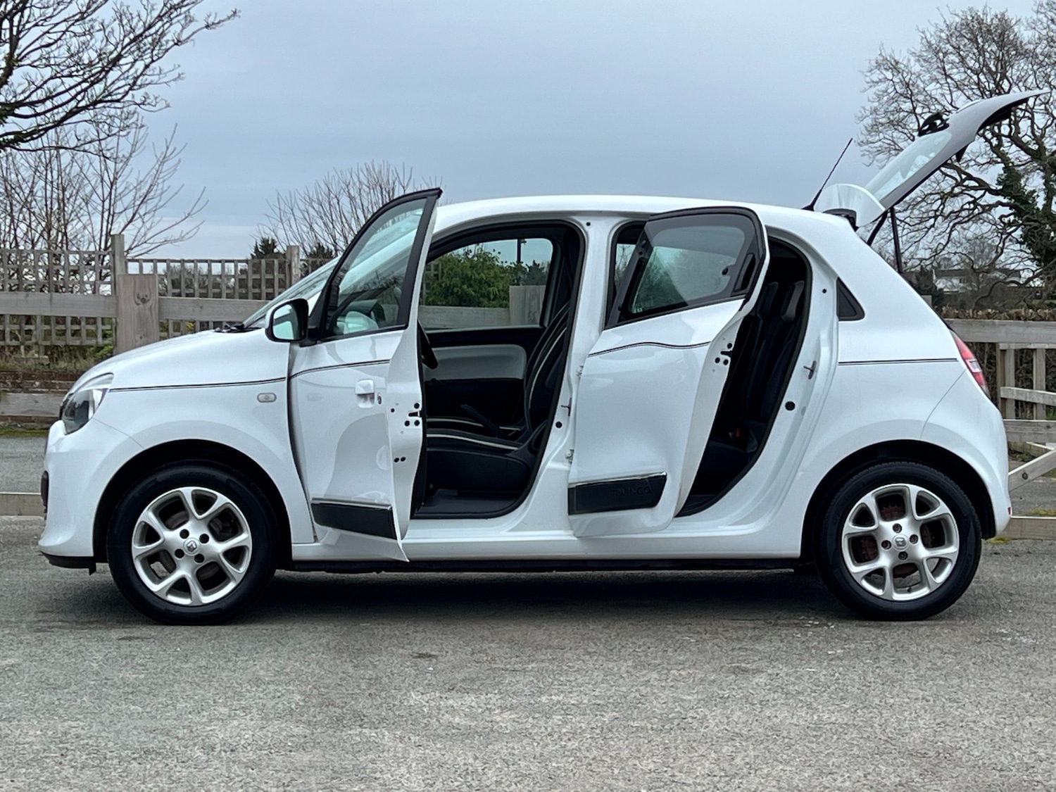 Used Renault Twingo 2015 for sale - 77581180: Photo 26