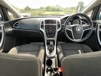 Used Vauxhall Astra 2012 for sale - 79311504: Photo