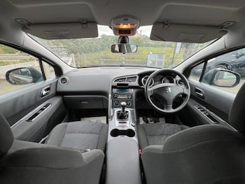 Used Peugeot 3008 2012 for sale - 76142426: Photo 2