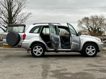 Used Toyota RAV4 2003 for sale - 75303284: Photo