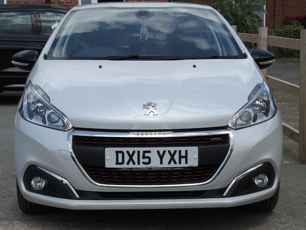 Used Peugeot 208 2015 for sale - 76219355: Photo 12