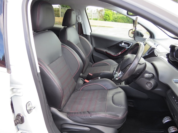 Used Peugeot 208 2015 for sale - 76219355: Photo 21