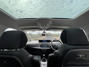 Used Citroen Grand C4 Picasso 2015 for sale - 79588709: Photo