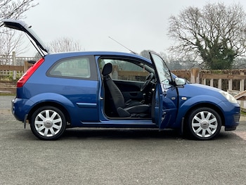 Used Ford Fiesta 2007 for sale - 76637549: Photo