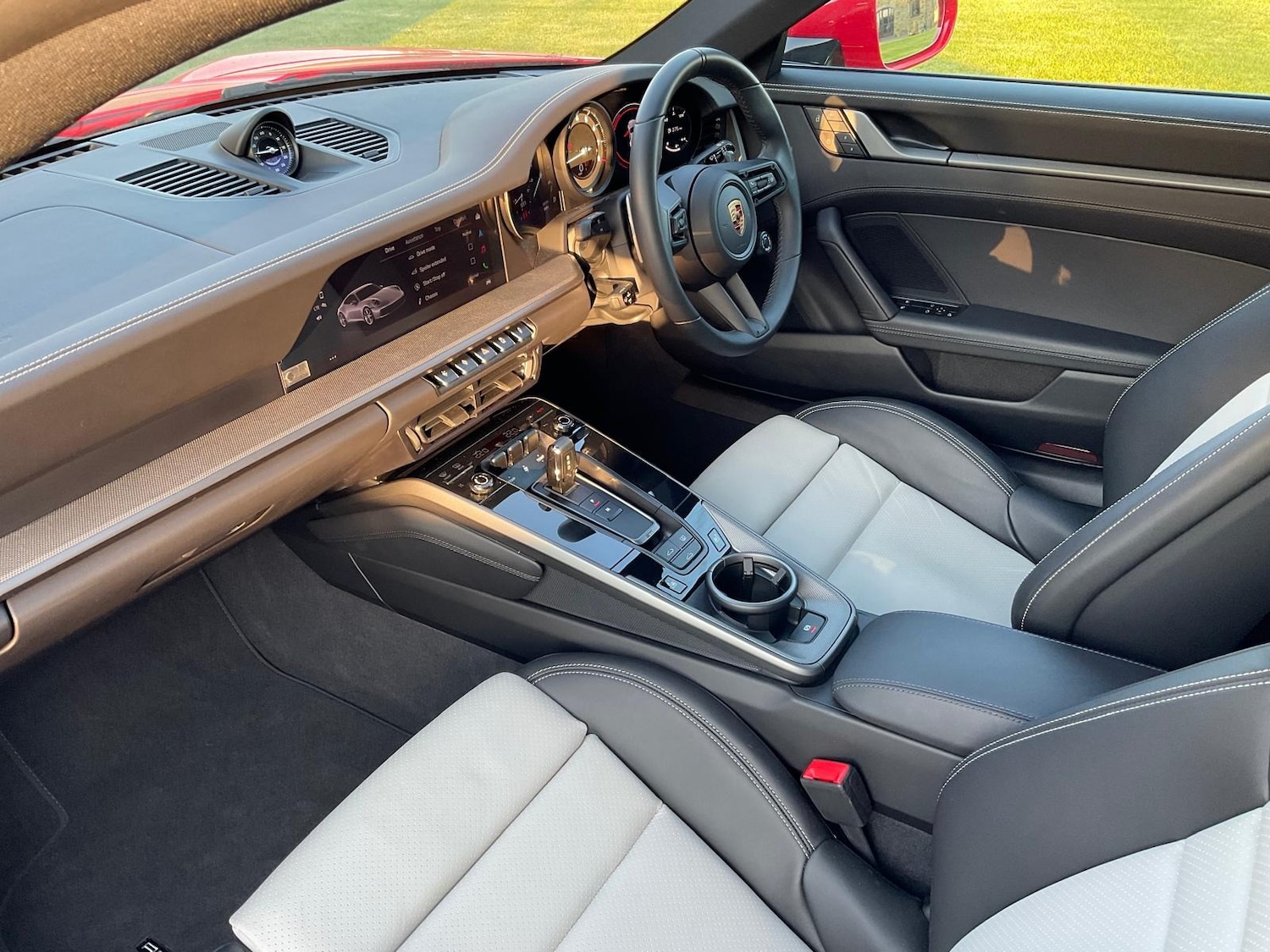 Used Porsche 911 2024 for sale - 76319365: Photo 15