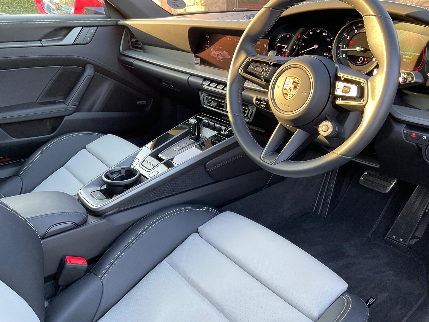 Used Porsche 911 2024 for sale - 76319365: Photo 24