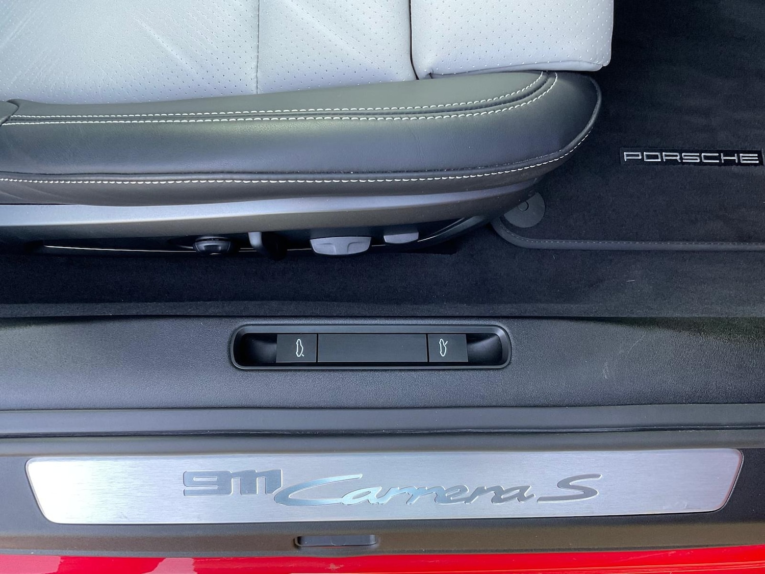 Used Porsche 911 2024 for sale - 76319365: Photo 26