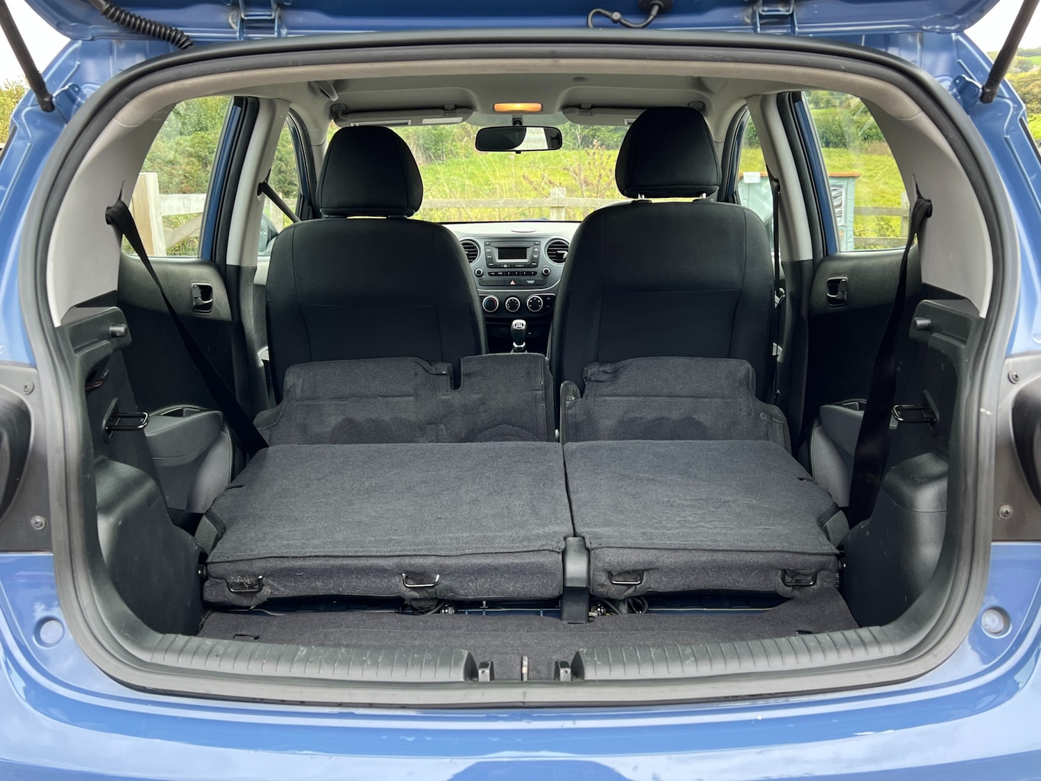 Used Hyundai i10 2017 for sale - 76106276: Photo 17