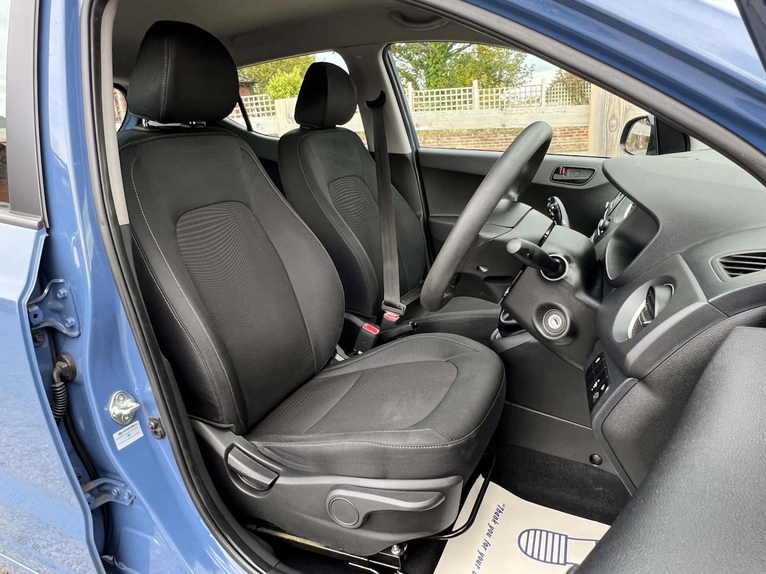 Used Hyundai i10 2017 for sale - 76106276: Photo 24