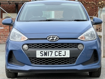 Used Hyundai i10 2017 for sale - 76106276: Photo