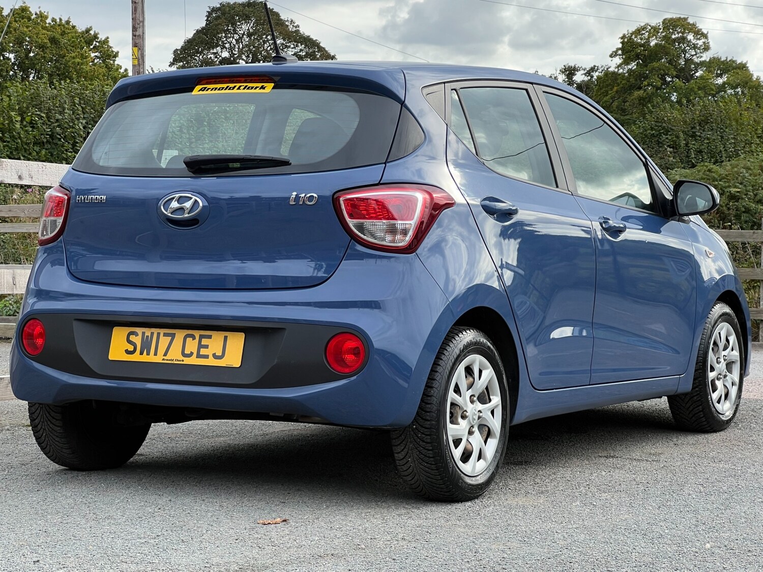 Used Hyundai i10 2017 for sale - 76106276: Photo 6