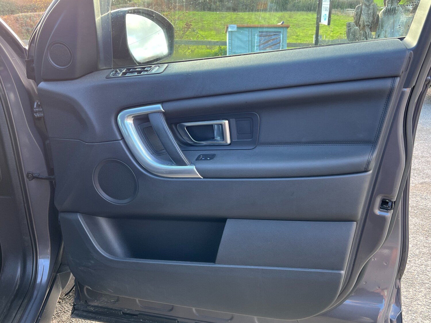 Used Land Rover Discovery Sport 2016 for sale - 76611693: Photo 31