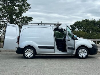 Used Citroen Berlingo 2017 for sale - 75628630: Photo