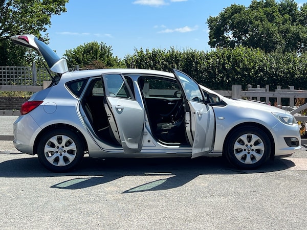 Used Vauxhall Astra 2014 for sale - 74151647: Photo 5