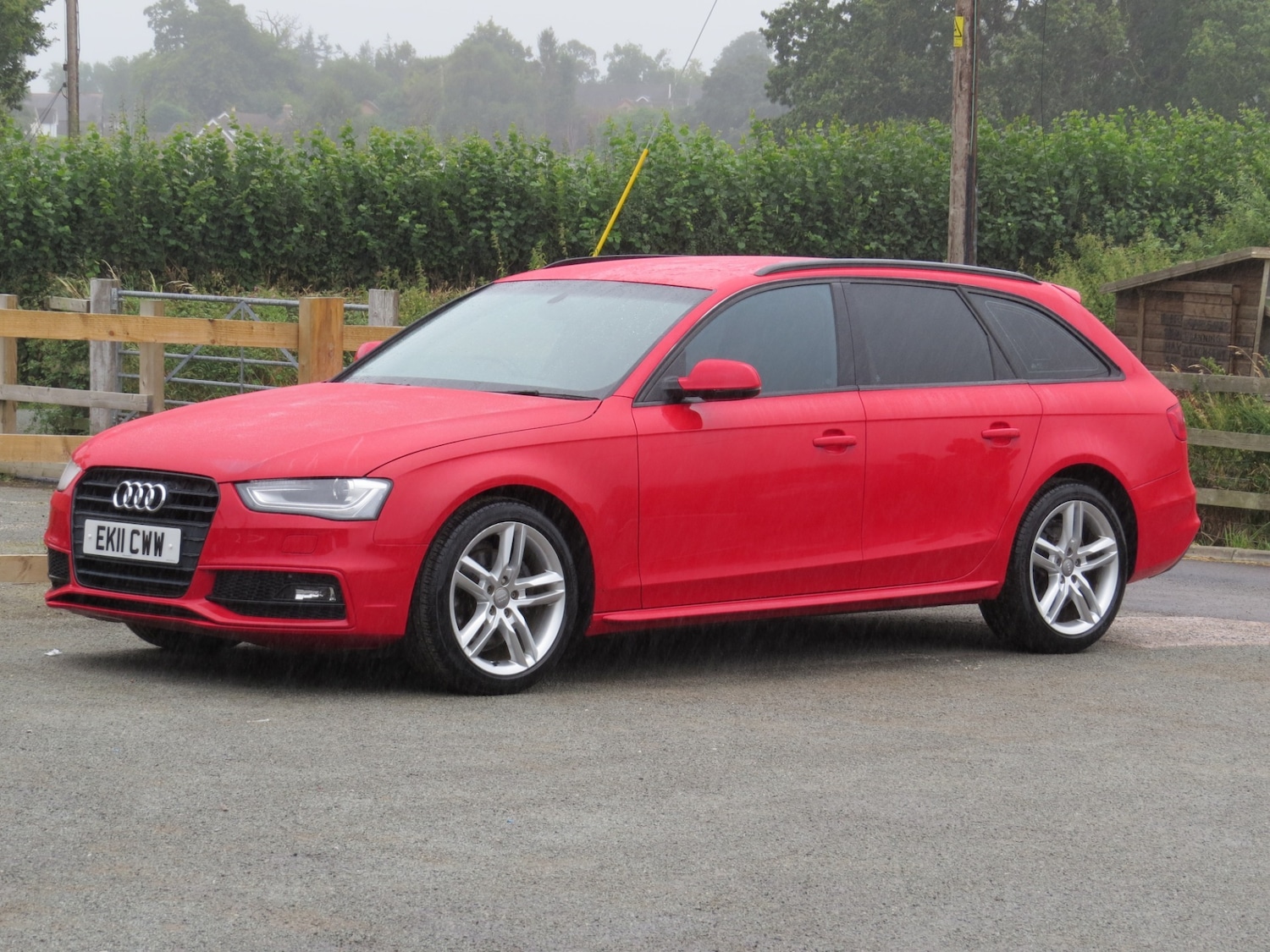 Used Audi A4 2011 for sale - 76220313: Photo 2