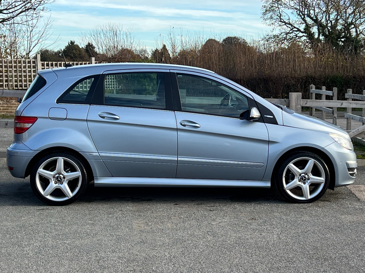 Used Mercedes-Benz B Class 2010 for sale - 76494126: Photo 30