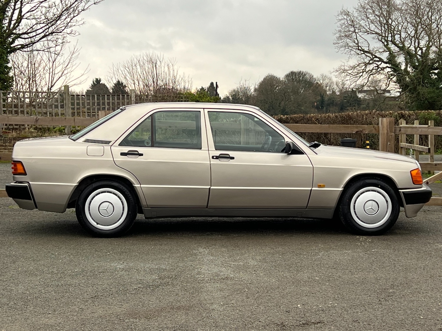 Used Mercedes-Benz 190 1989 for sale - 76036493: Photo 24
