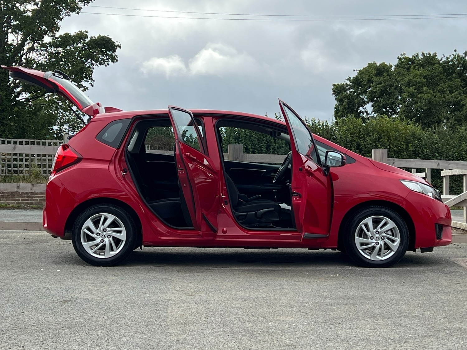 Used Honda Jazz 2017 for sale - 76541654: Photo 10
