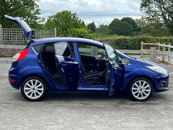 Used Ford Fiesta 2015 for sale - 77915432: Photo