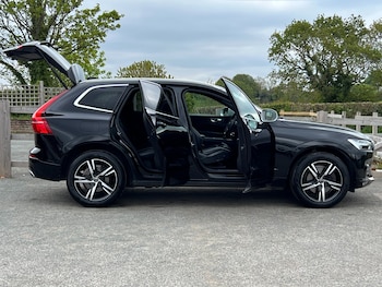 Used Volvo XC60 2017 for sale - 78389548: Photo
