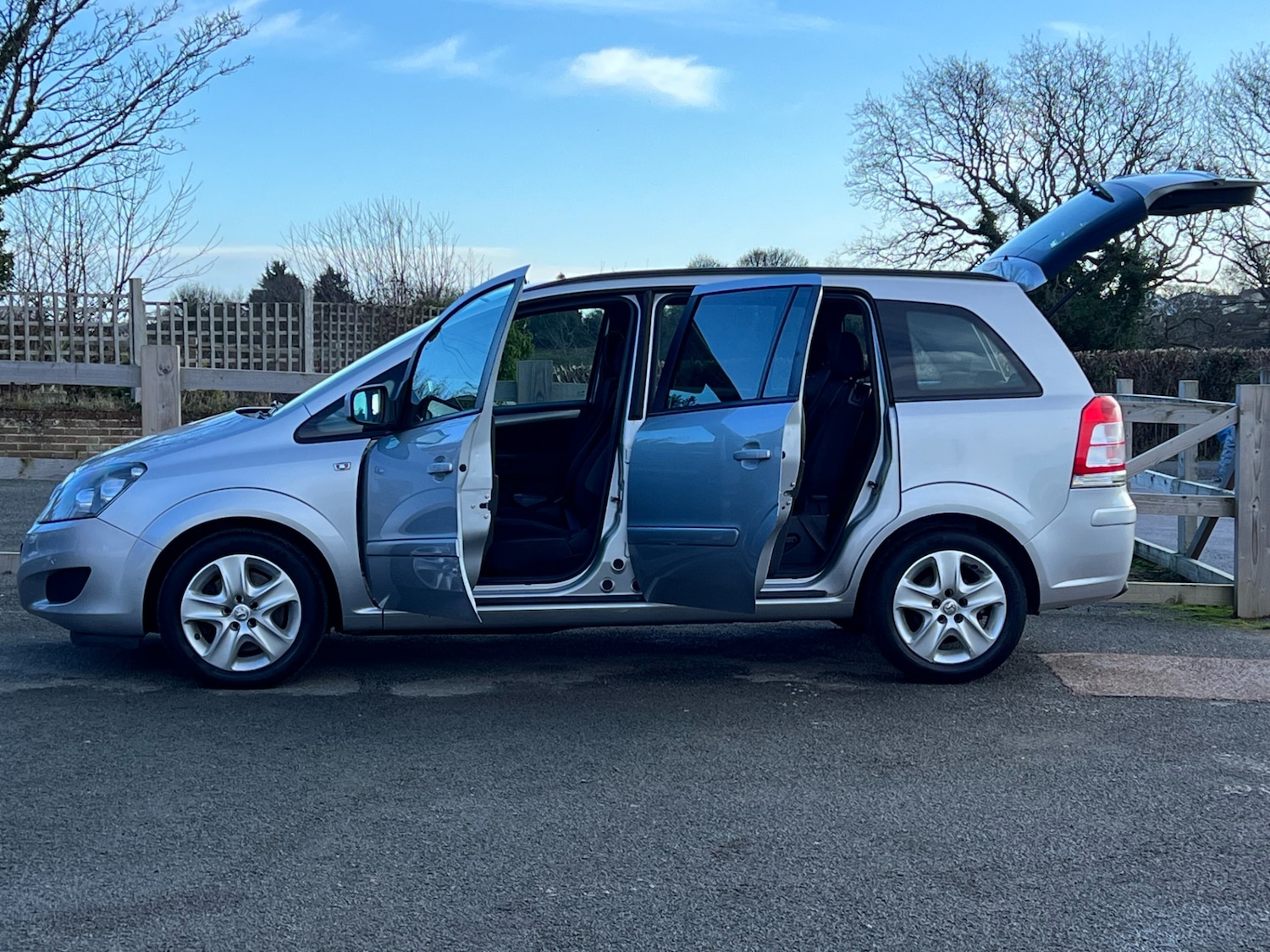 Used Vauxhall Zafira 2014 for sale - 76982610: Photo 20