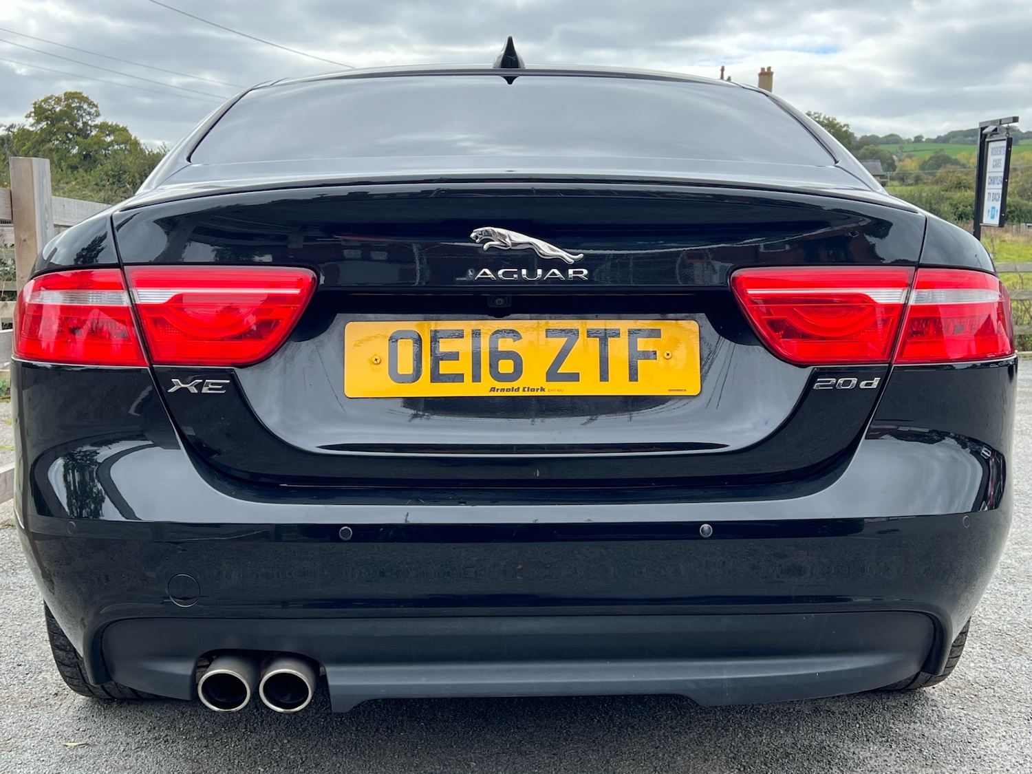 Used Jaguar XE 2016 for sale - 76145760: Photo 11