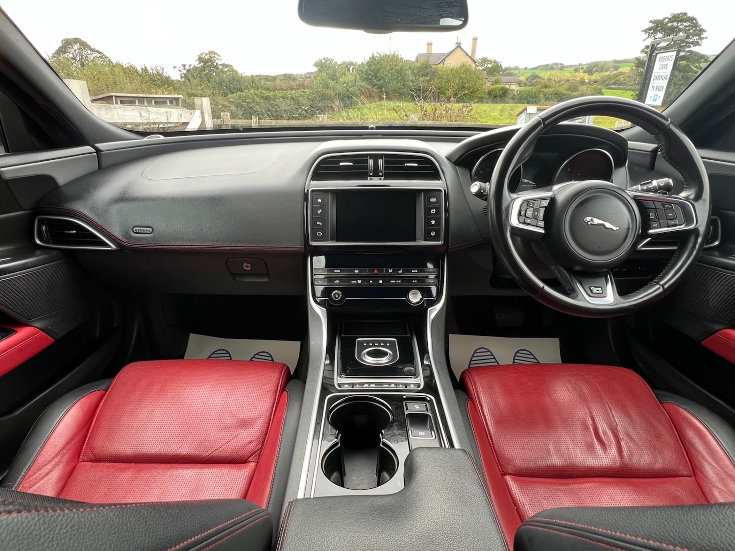 Used Jaguar XE 2016 for sale - 76145760: Photo 20