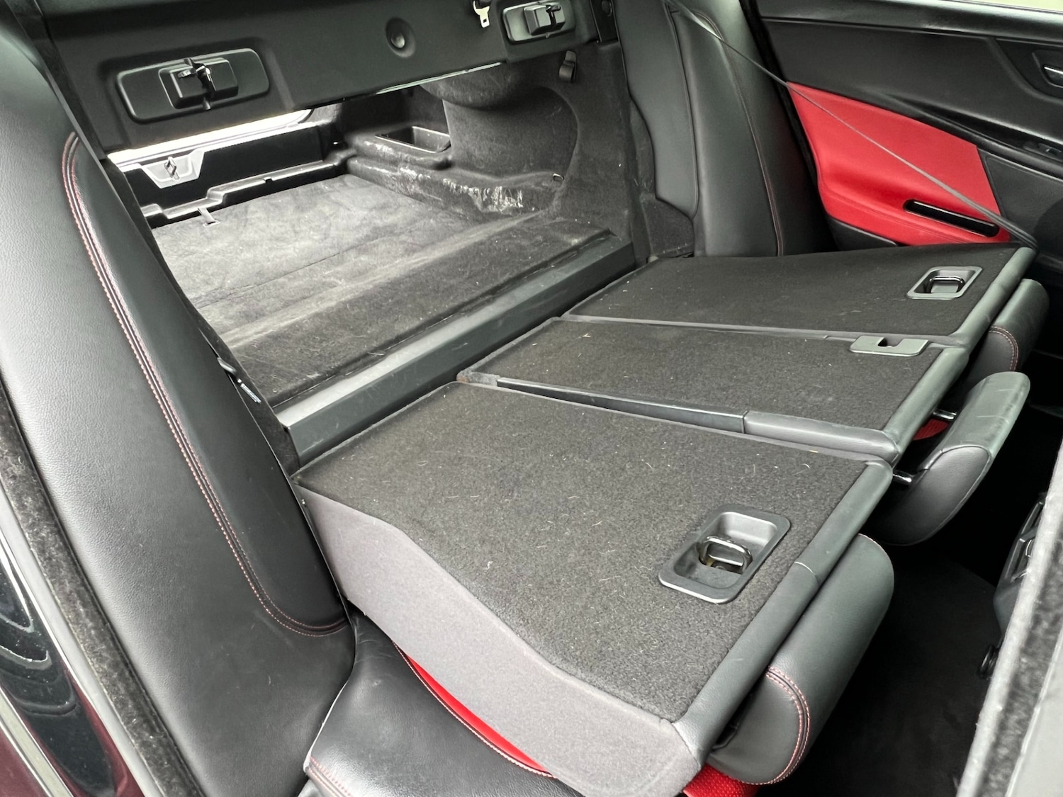 Used Jaguar XE 2016 for sale - 76145760: Photo 22