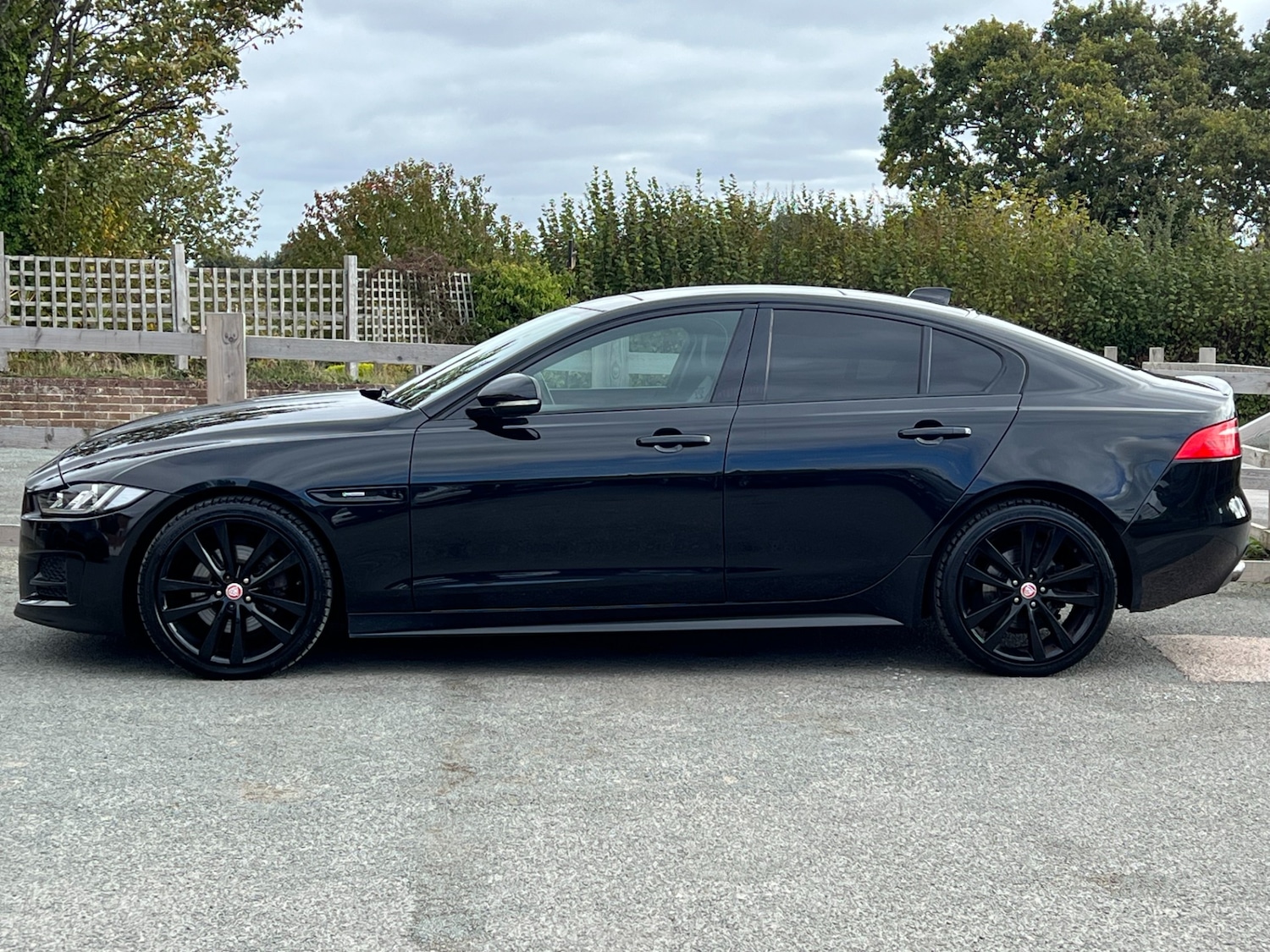Used Jaguar XE 2016 for sale - 76145760: Photo 23