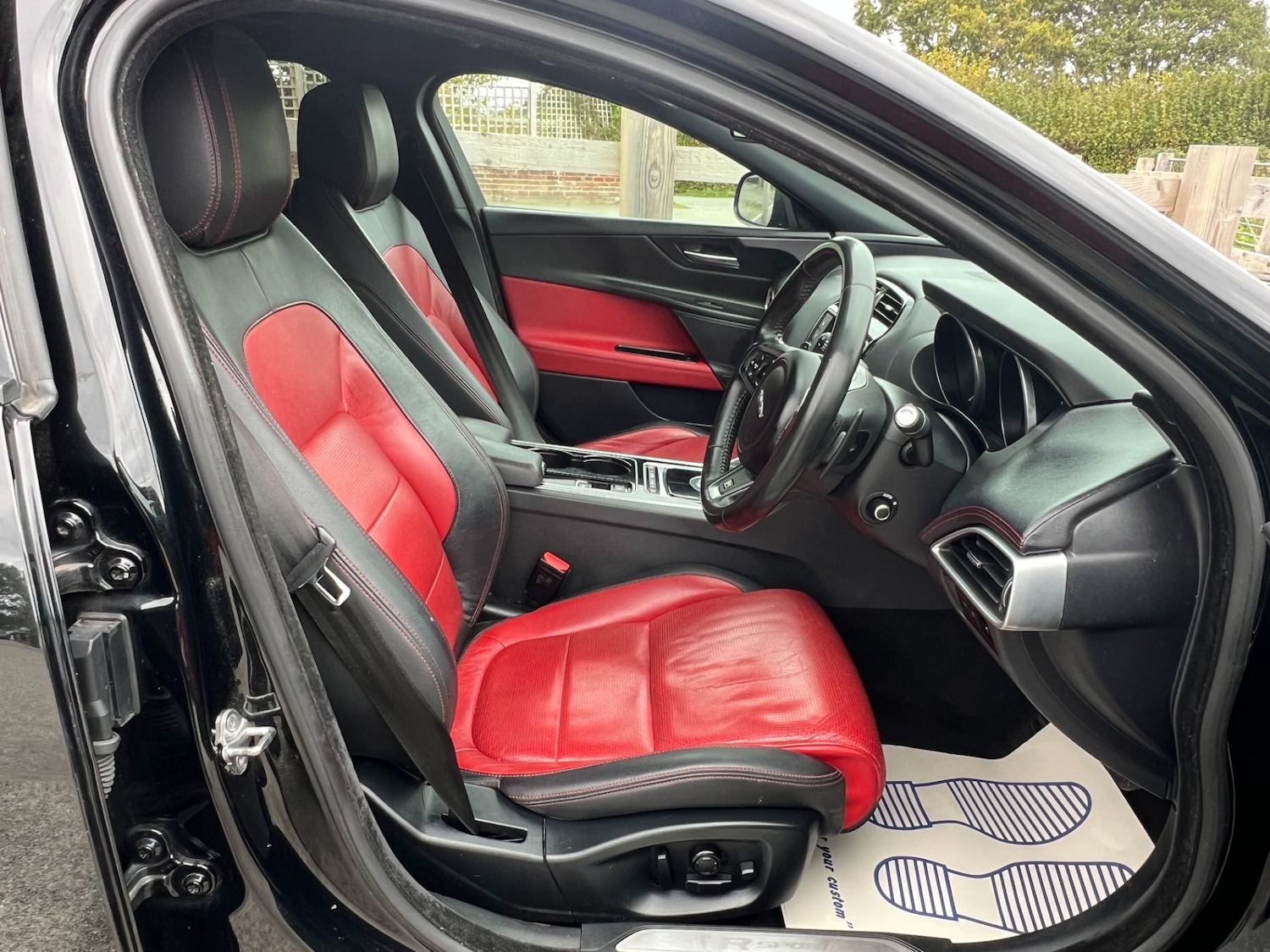 Used Jaguar XE 2016 for sale - 76145760: Photo 29