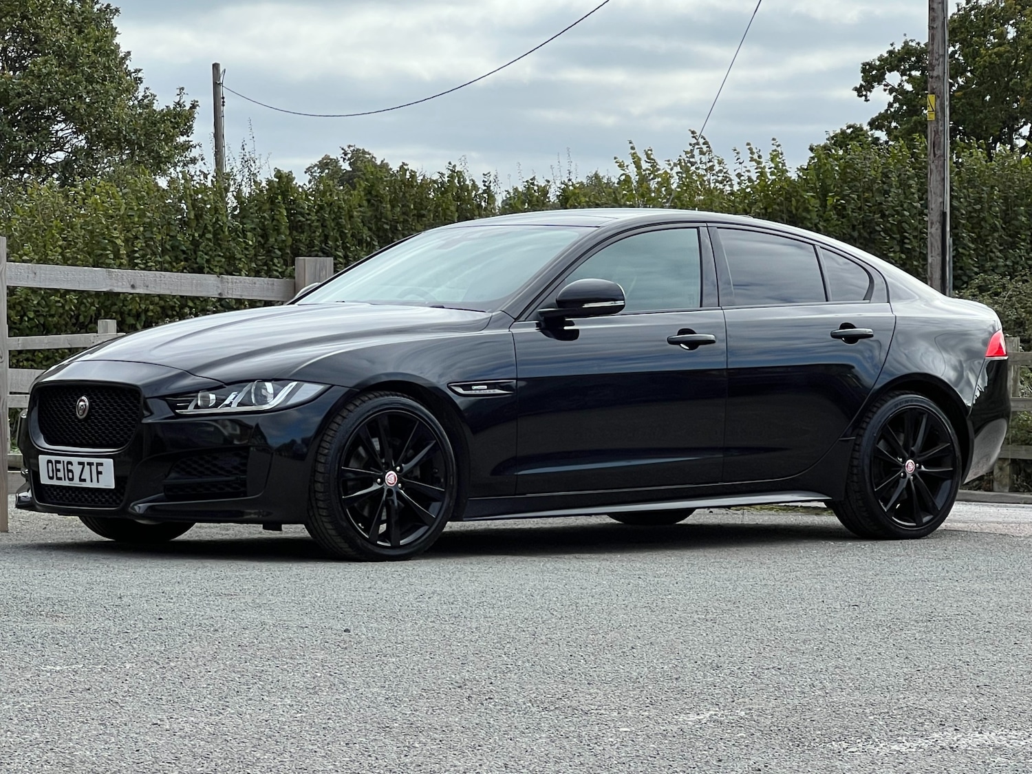 Used Jaguar XE 2016 for sale - 76145760: Photo 30