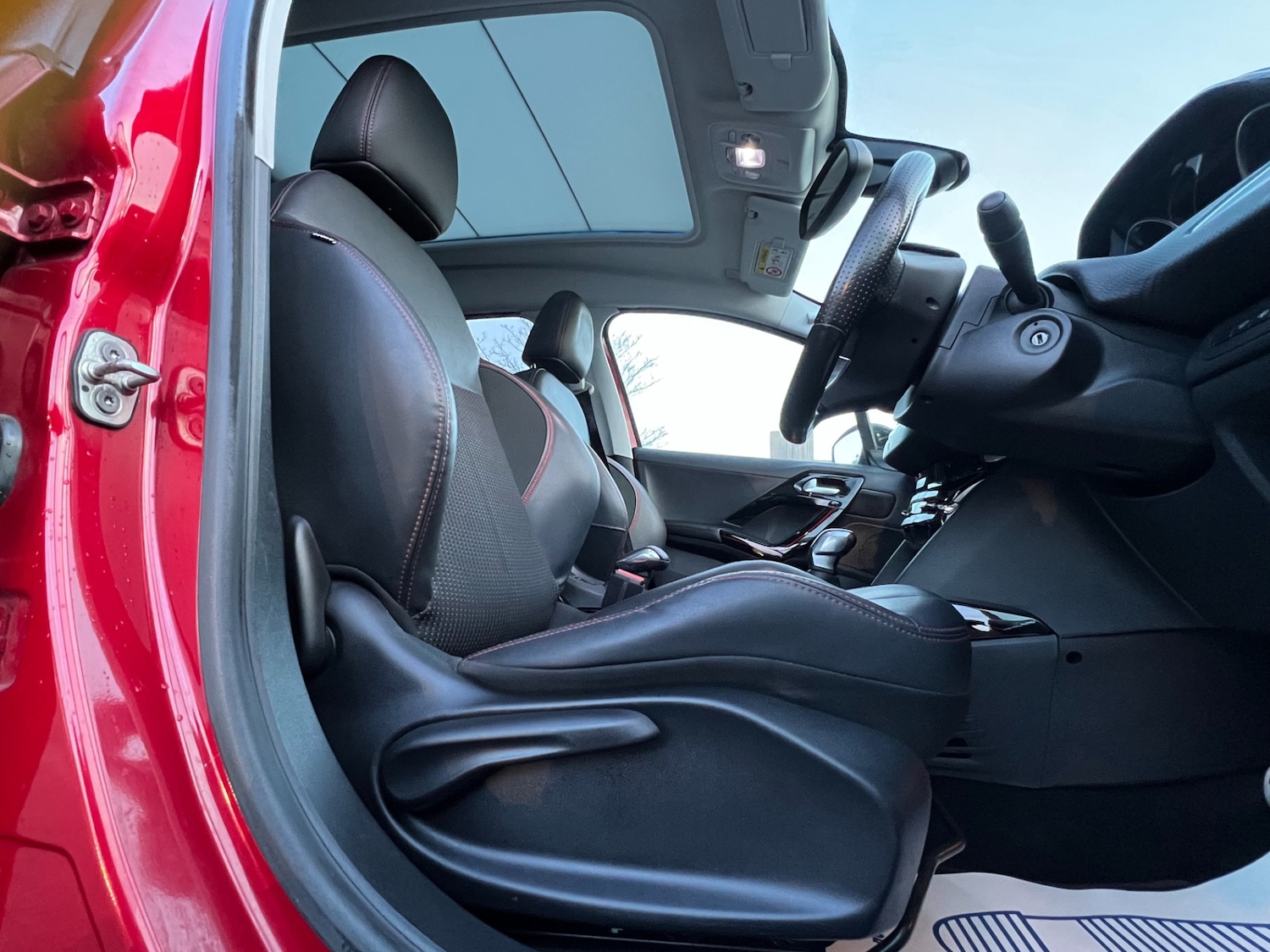 Used Peugeot 2008 2016 for sale - 76806956: Photo 18