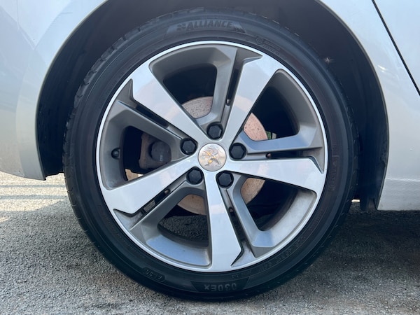 Used Peugeot 308 2014 for sale - 74215551: Photo 11