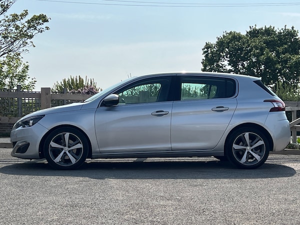 Used Peugeot 308 2014 for sale - 74215551: Photo 14