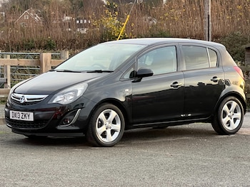Vauxhall - Corsa